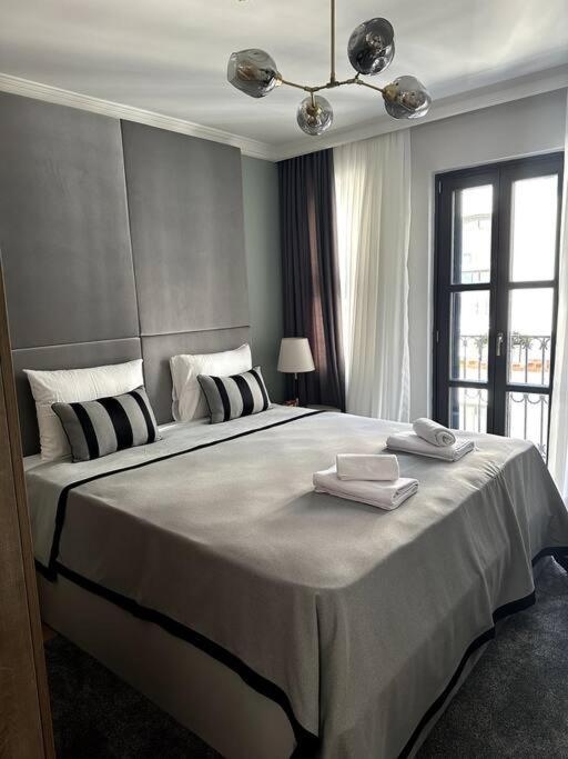 Daire Sacred Serenity In Taksim