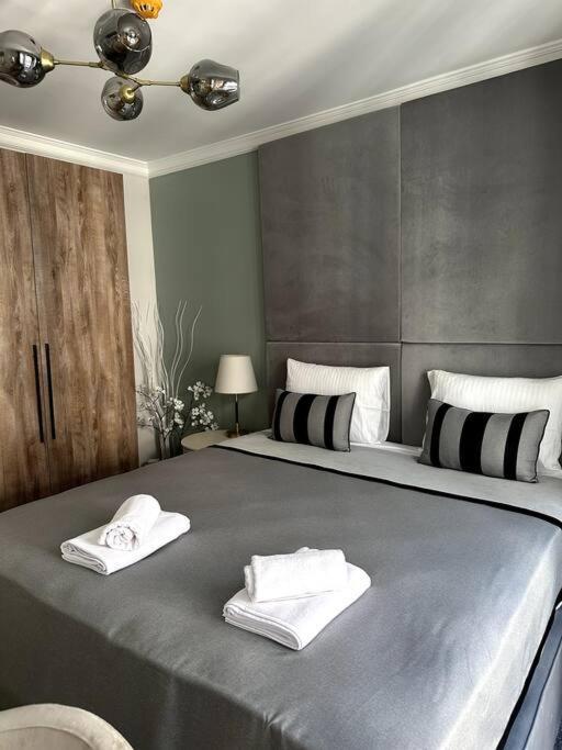 Sacred Serenity In Taksim Appartement *